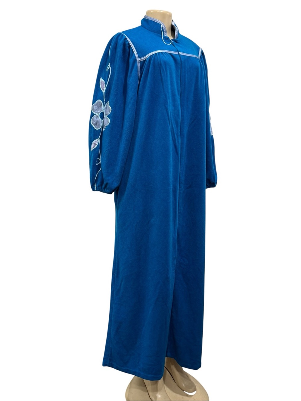 60s Vintage It’s A Charm Blue Velvet Robe Housecoat Floral Embroidered Muumuus